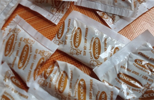 NGƯỜI DÂN CẨN TRỌNG KHI MUA GÓI SÚP “HẢO HẢO TÔM CHUA CAY”